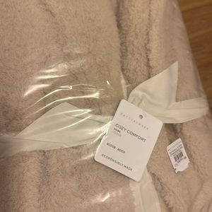Brand new pottery barn robe (never opened)